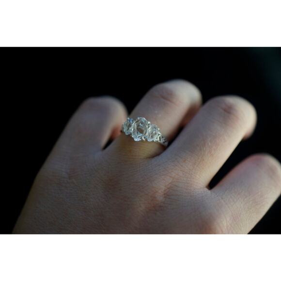 alternative raw diamond engagement rings, raw crystal size 4 5 6 7 8 8 9 10 11 - Picture 8 of 9